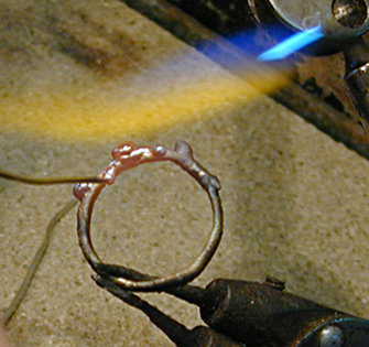 Fusing metal technique - flame control
